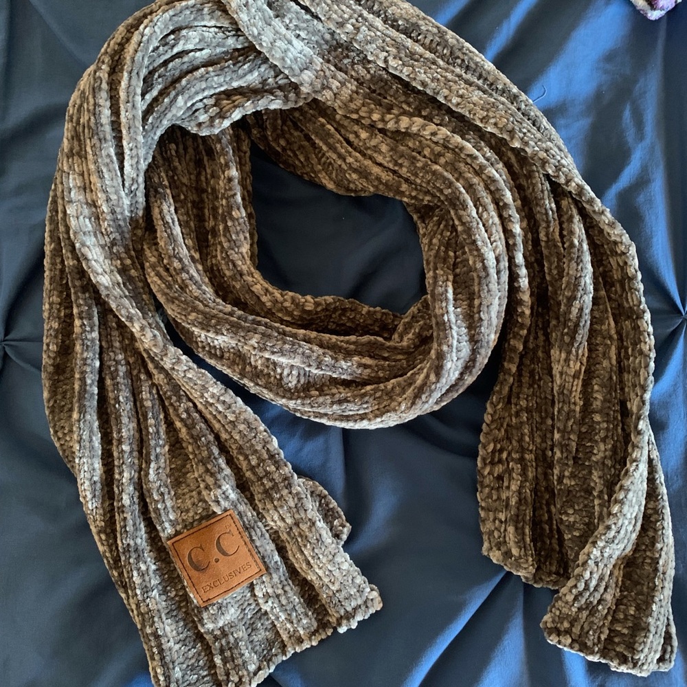 C.C. (Colorado Chick) Scarf